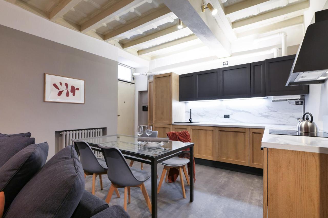 Contempora Apartments - Ampio Monolocale Medici 7 Милано Екстериор снимка
